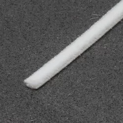 6: 5mm Flexibel Børsteliste HVID