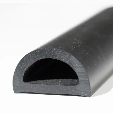 D-Fenderliste PVC Sort