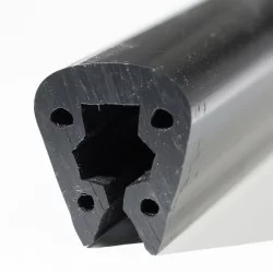 28x25mm PVC 4/5 Fenderliste Blød SORT